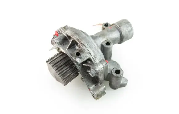 Peugeot 407 Water pump 