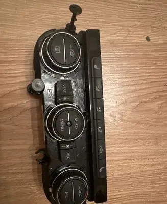 Volkswagen PASSAT B8 Climate control unit 5G0907044CJ 5HB01315357 SW180103
