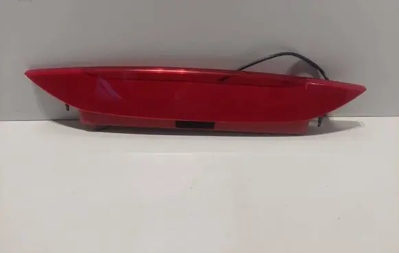 Volvo V60 Third/center stoplight