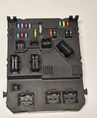 Citroen C3 Engine control unit/module 247503394 S118085300 9652474380