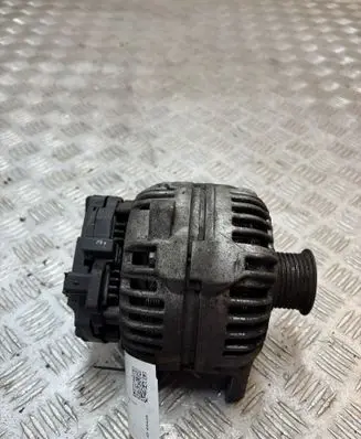 Renault Master II Generator/alternator F00MA45237