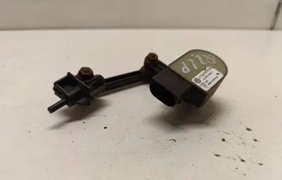 Audi Q7 4L Headlight/headlamp level sensor 4E0907503C