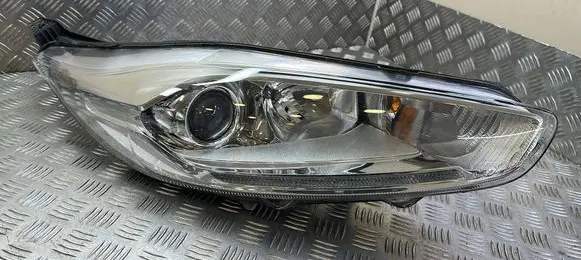Ford Fiesta Headlight/headlamp C1BB13W029