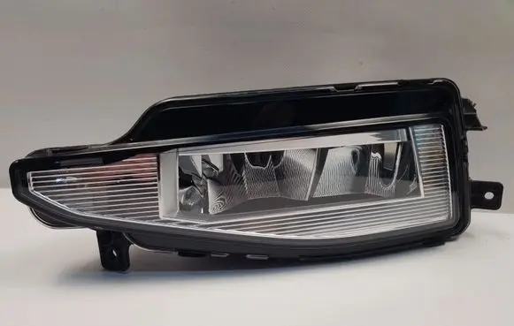Volkswagen PASSAT B8 Front fog light 3G0941699