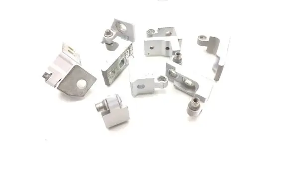 Opel Corsa E Front door lower hinge 