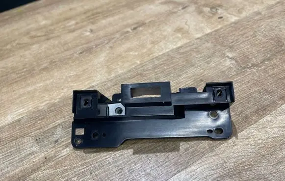 Land Rover Discovery 5 Holder (bracket) HY32047A27B
