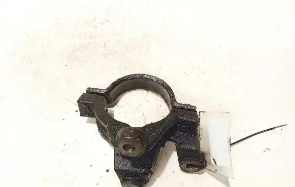 Ford Focus Engine mounting bracket AV613K305CA