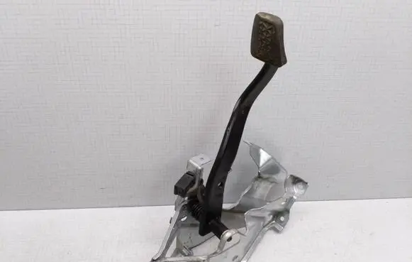 Opel Astra H Brake pedal 55701895