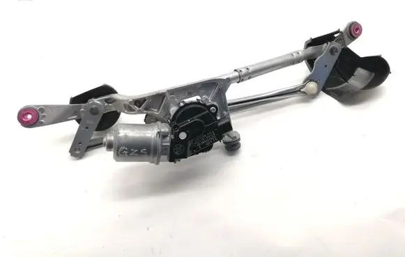 Toyota Yaris XP210 Front wiper linkage and motor 85110K0120