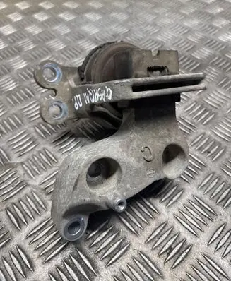 Nissan Qashqai Engine mount bracket 112114BA0A
