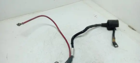 Volkswagen Golf V Positive cable (battery) 1K0971228L