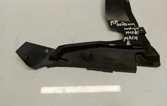 Ford Mustang Mach-E Radiator trim LJ8B-R021A36-AA