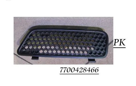 Renault Scenic I Front bumper upper radiator grill 7700428466