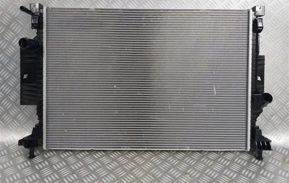 Ford Kuga II Coolant radiator EJ73-8005-CA