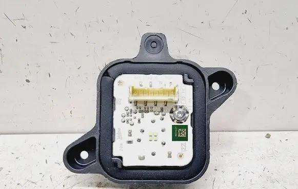 Peugeot 3008 II LED ballast control module 1616879080