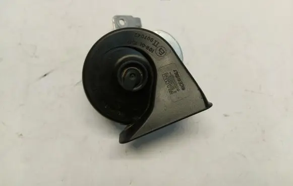 Mercedes-Benz GLA H247 Horn signal A2475403206