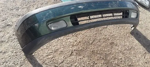 Volvo V70 Front bumper 09484239