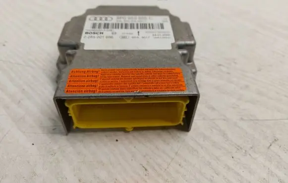 Audi A3 S3 A3 Sportback 8P Airbag control unit/module 8P0959655C 0285001666