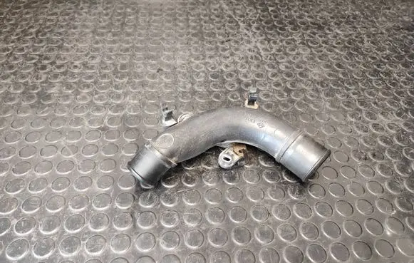 Intercooler hose/pipe