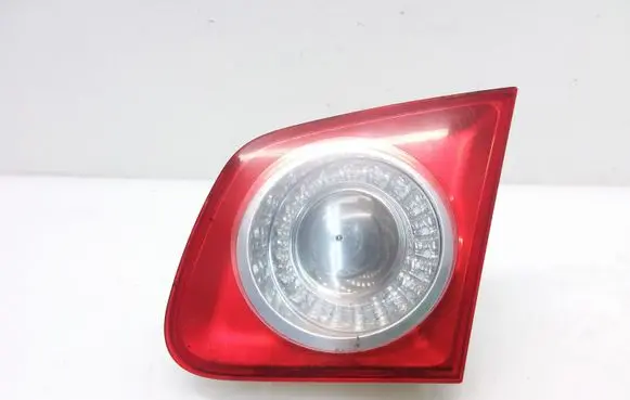 Volkswagen Jetta V Tailgate rear/tail lights 1K5945094G