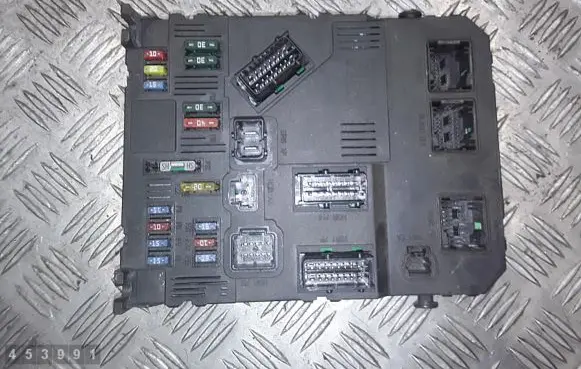 Citroen C2 Engine control unit/module 9652474480
