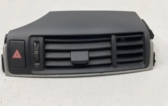 Toyota Verso Dash center air vent grill 556700F030 0F060