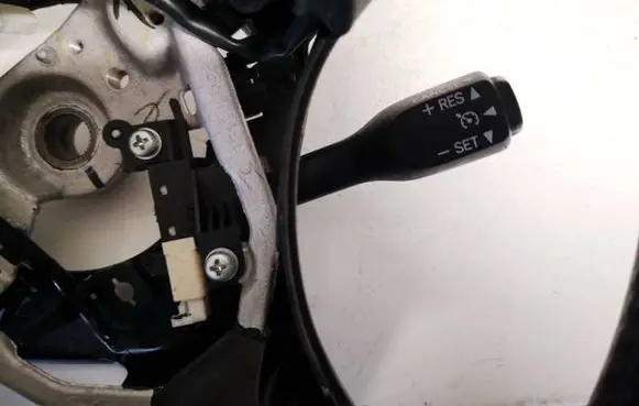 Lexus IS 220D-250-350 Cruise control stalk 