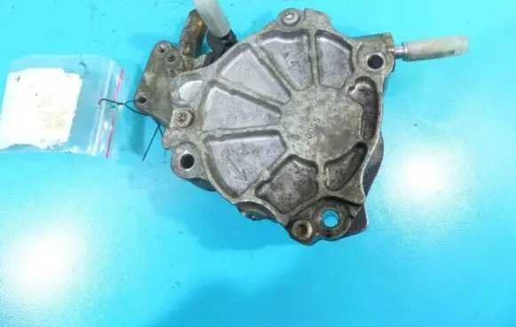 Land Rover Freelander 2 - LR2 Vacuum pump D171B-1C2 IMPRK1210169