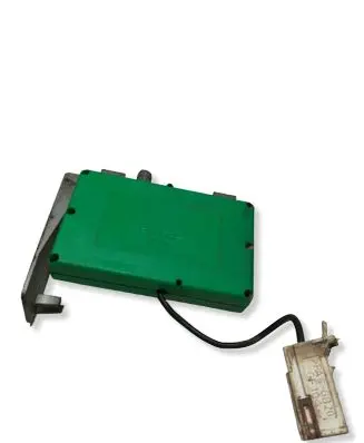 Volvo V70 Aerial antenna amplifier 30679286 13003500