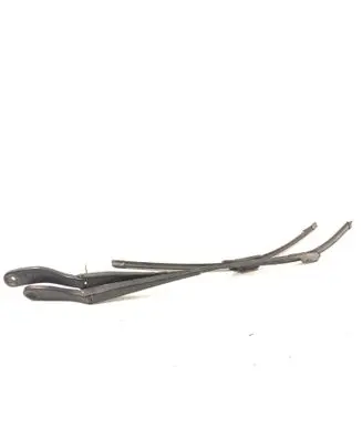 Volvo C30 Front wiper blade arm 8623159