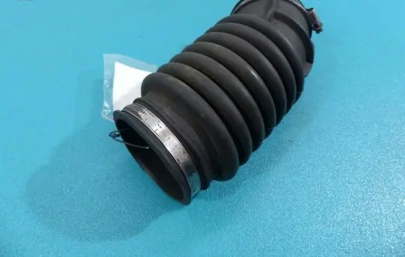 Land Rover Range Rover P38A Intercooler hose/pipe IMPRK853145