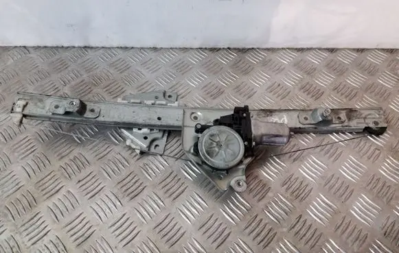 Suzuki Grand Vitara II Front door window regulator with motor 8346065J00 2621003530