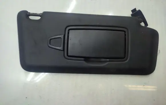 Sun visor