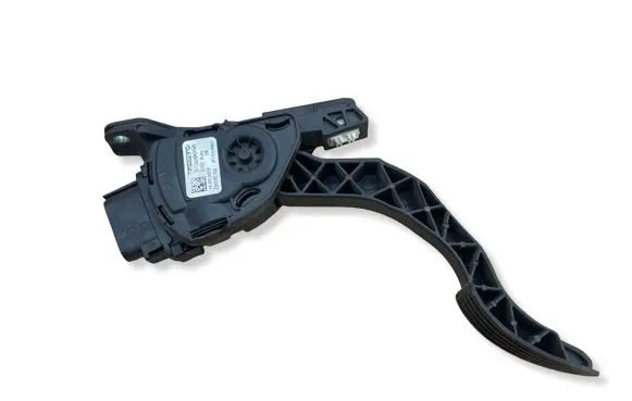 Volvo XC70 Accelerator throttle pedal 31329058