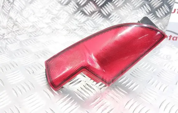 Rear tail light reflector