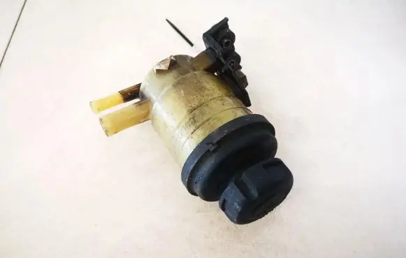 KIA Carens II Power steering fluid tank/reservoir
