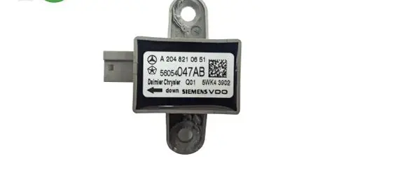 Mercedes-Benz C W204 Airbag deployment crash/impact sensor A2048210651 56054047AB 5WK43902