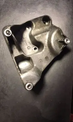 BMW X3 E83 A/C compressor mount bracket 7794614