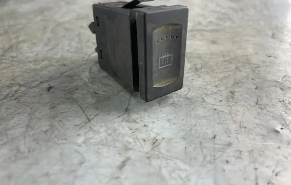 Volkswagen PASSAT B5 Windscreen/window heater switch 3b0959621c