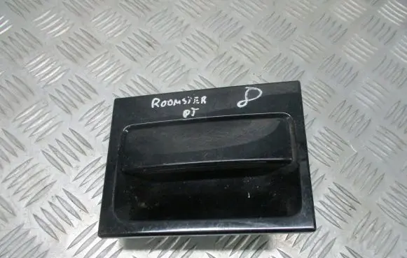 Skoda Roomster (5J) Rear door handle trim 