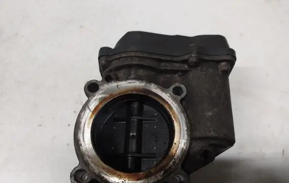 Skoda Octavia Mk2 (1Z) Throttle valve 06F133062E