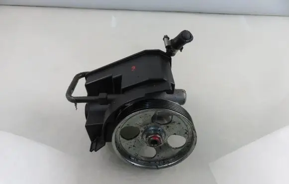 Citroen Berlingo Power steering pump MGP2111