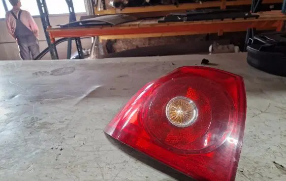 Volkswagen Golf V Rear/tail lights