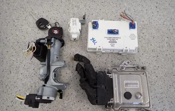Suzuki SX4 Other control units/modules 3392055L00