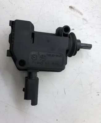Citroen C4 Grand Picasso Fuel tank cap lock 