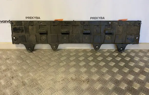 Front bumper skid plate/under tray
