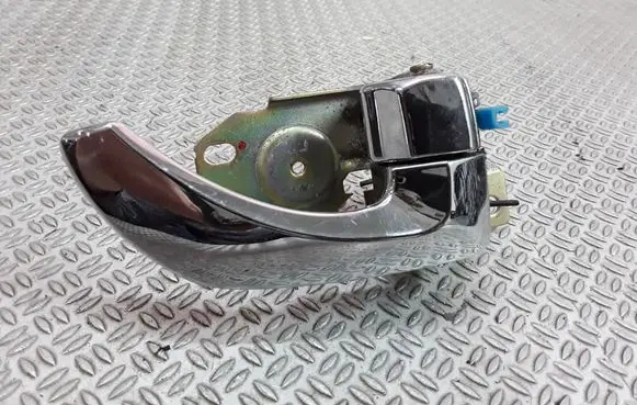 Rear door interior handle