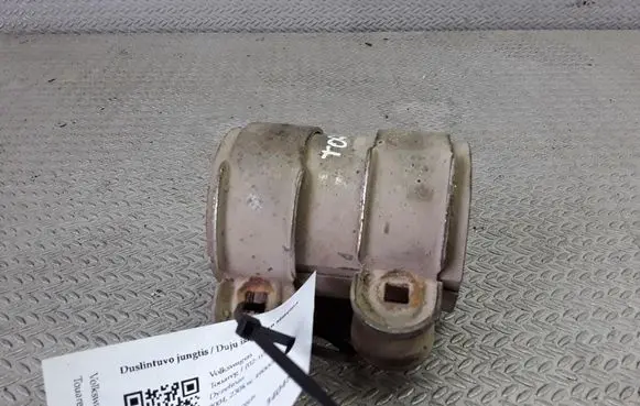 Volkswagen Touareg I Muffler pipe connector clamp 1K0253141J