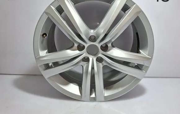 Seat Ibiza V (KJ) R17 alloy rim 6J0601025Q