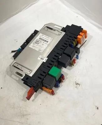 Mercedes-Benz S W220 SAM control unit 05045126 A0325458332 04512603031702